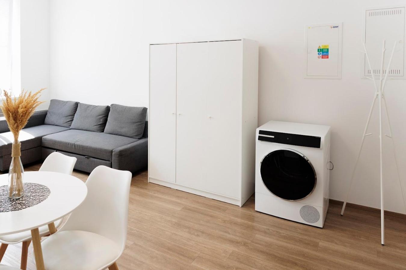 Diamond Residence In Old Town With Free Parking Bratislava Eksteriør billede