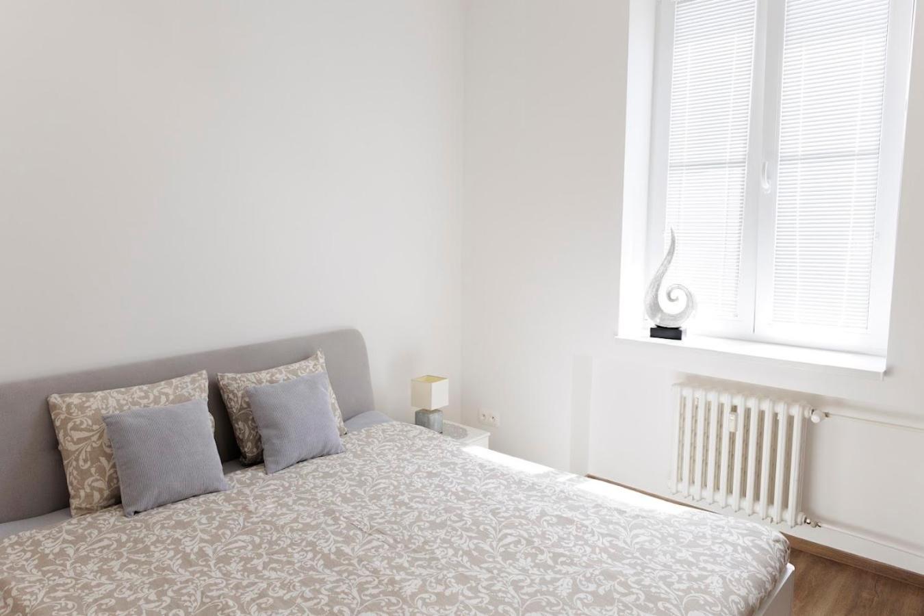 Diamond Residence In Old Town With Free Parking Bratislava Eksteriør billede