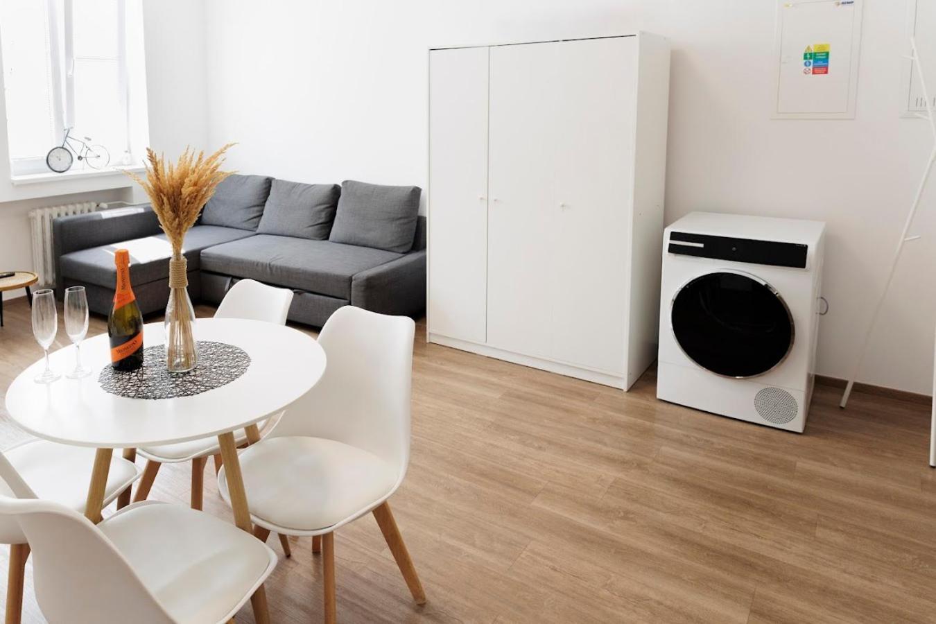Diamond Residence In Old Town With Free Parking Bratislava Eksteriør billede
